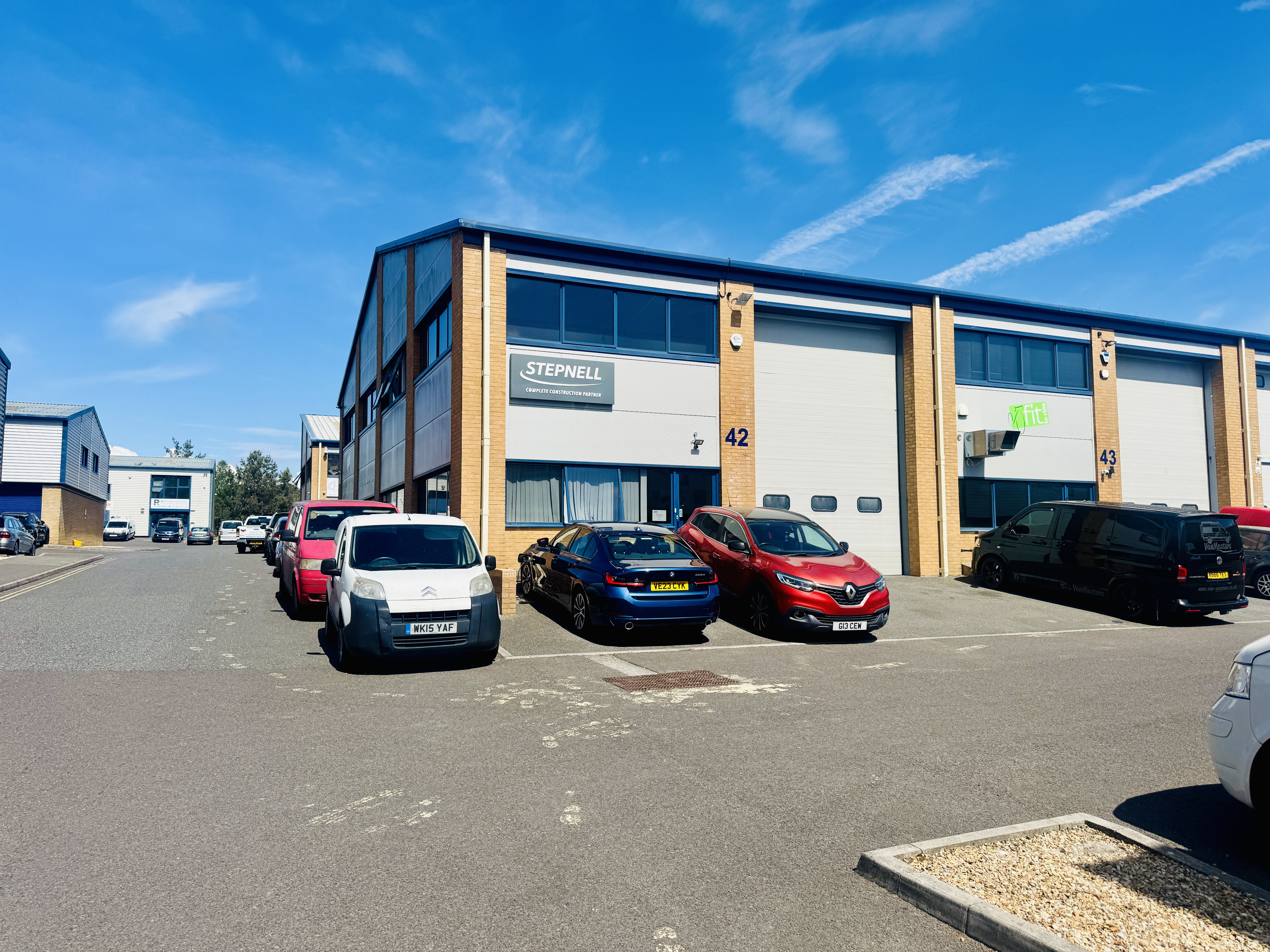 OFFICE/LIGHT INDUSTRIAL TO RENT IN POOLE – Watts Holt
