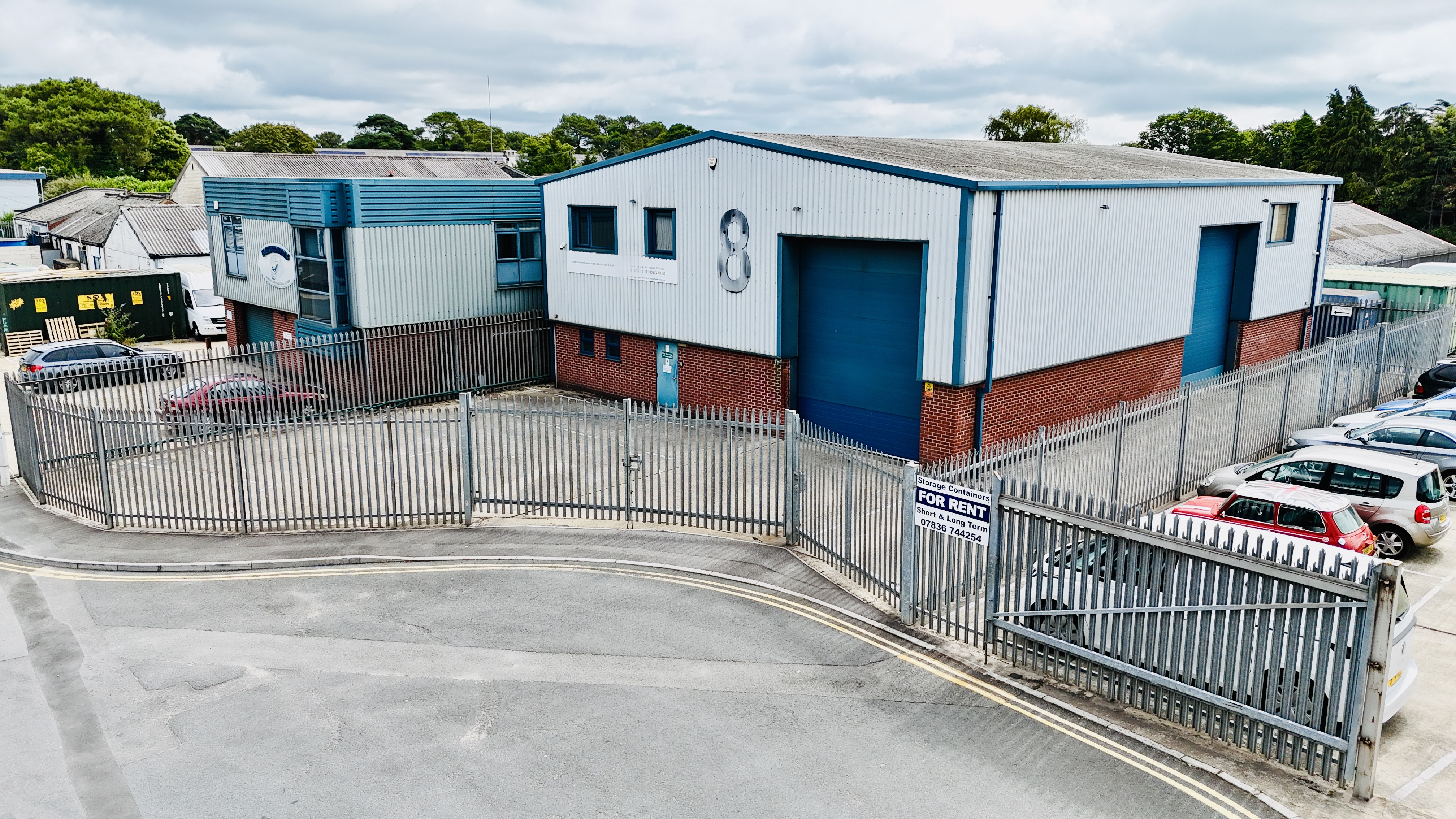 INDUSTRIAL UNIT TO RENT IN POOLE – Watts Holt